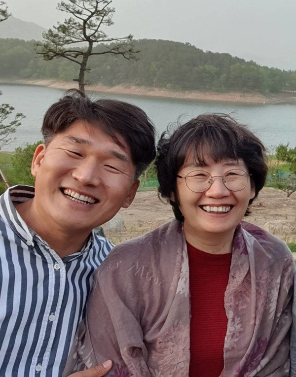 미얀마에서 사역 중인 박진태/김영신 선교사 부부